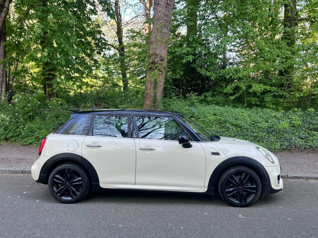 Mini Hatch 1.5L Cooper Sport YV68EYA White #6