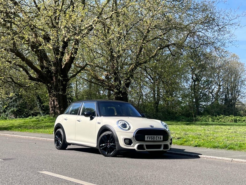 Mini Hatch 1.5L Cooper Sport YV68EYA White #4