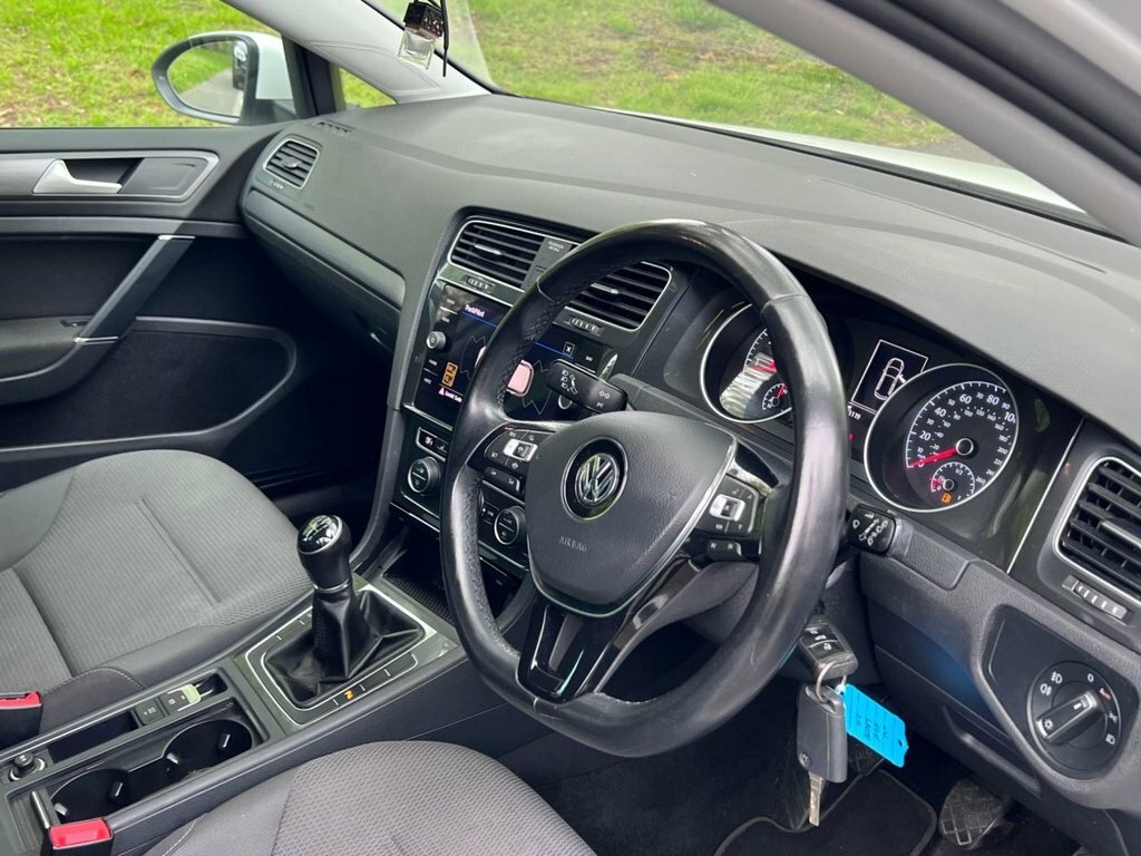Volkswagen Golf 1L Match Edition PK20BUJ White #2
