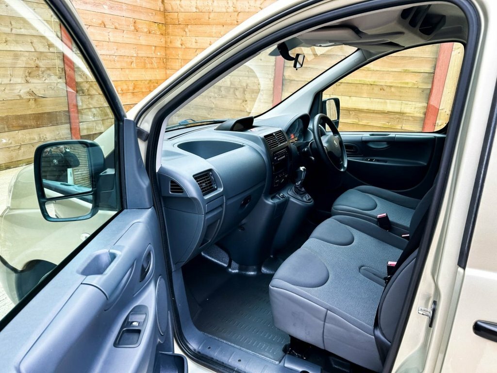 Peugeot Expert Tepee Tepee Minibus Black #19