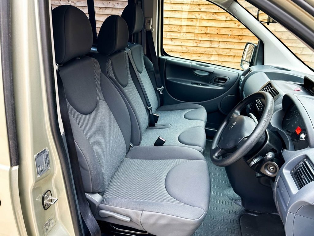 Peugeot Expert Tepee Tepee Minibus Black #16