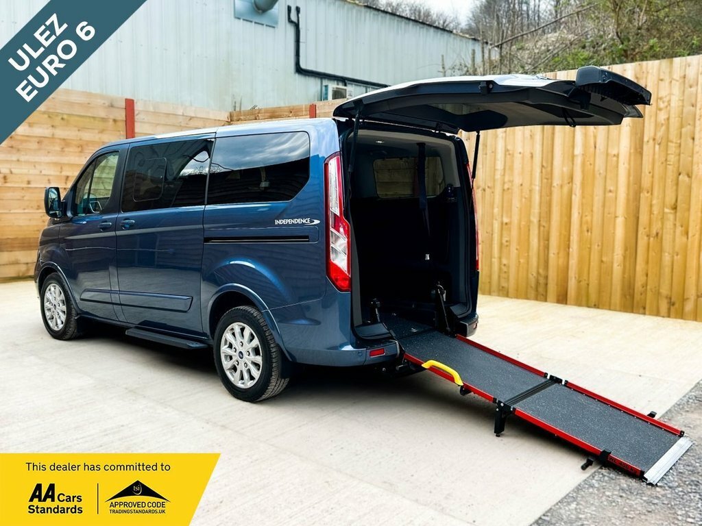 Ford Tourneo Custom 2L Titanium Blue