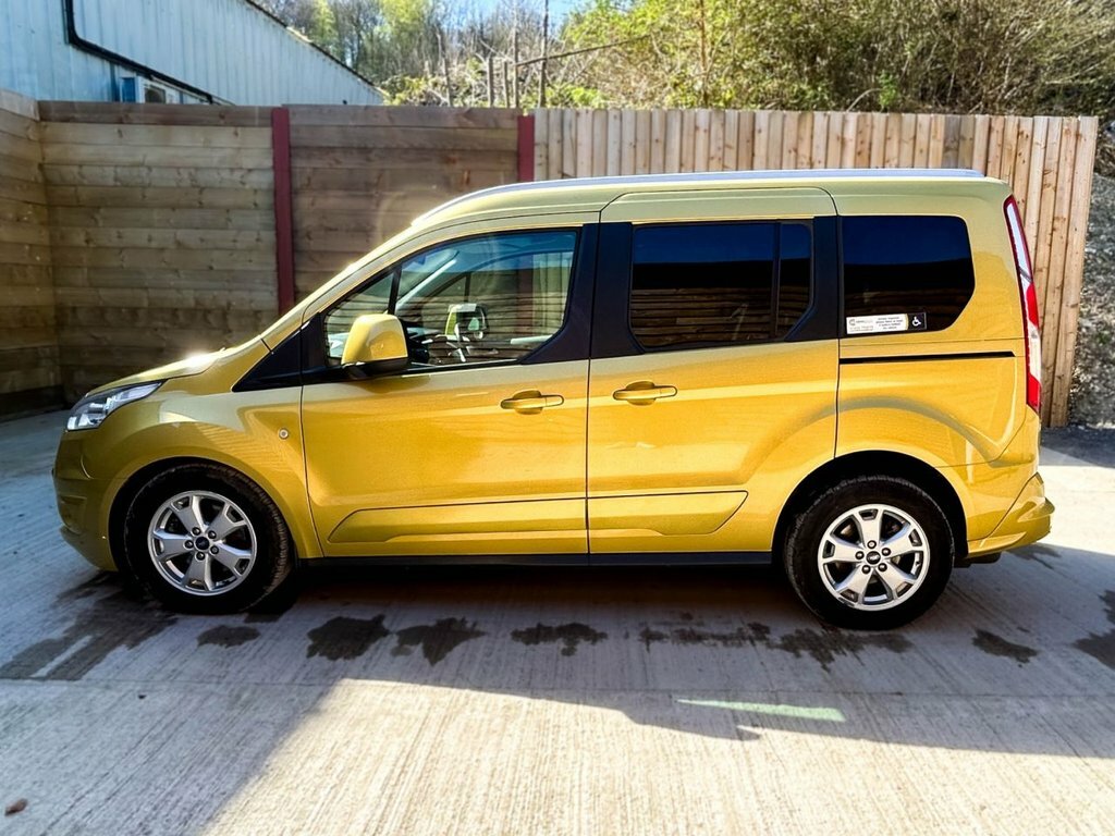 Ford Tourneo Connect 1.5L Titanium Gold #6