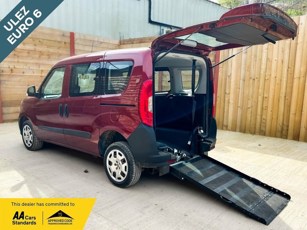 Fiat Doblo 1.4L Pop Red