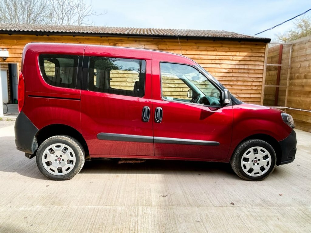 Fiat Doblo 1.4L Pop Red #5
