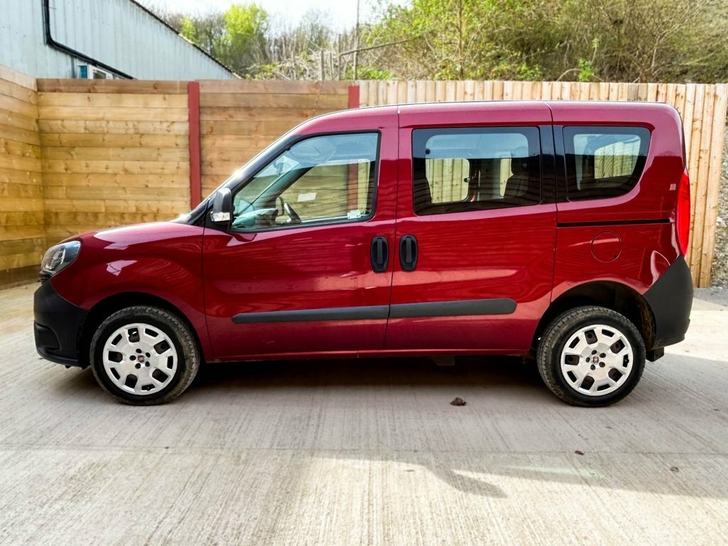 Fiat Doblo 1.4L Pop Red #6