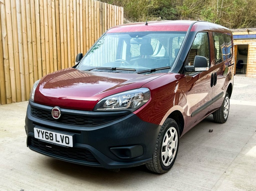 Fiat Doblo 1.4L Pop Red #4