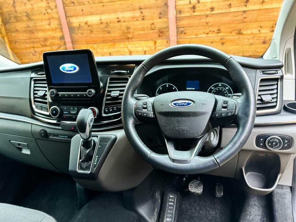Ford Tourneo Custom 2L Titanium Black #2