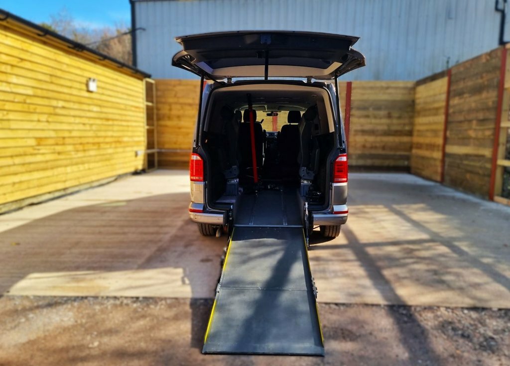 Volkswagen Transporter 2L Se WD69CHZ Beige #2