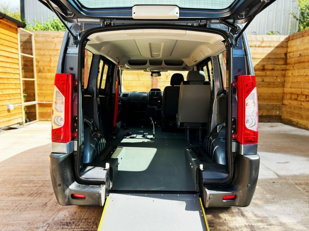Peugeot Expert Tepee Hdi Tepee Comfort, Wheelchair Accessibl #11