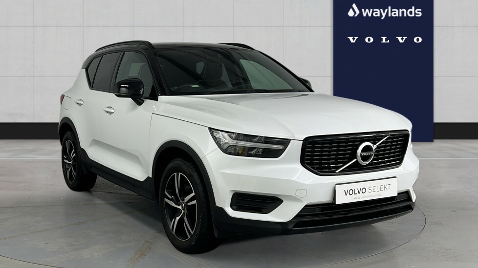Volvo XC40 R-design, B4 Mild Hybrid White