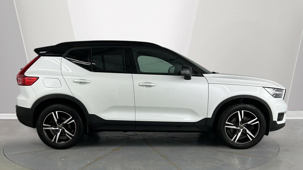 Volvo XC40 R-design, B4 Mild Hybrid White #3