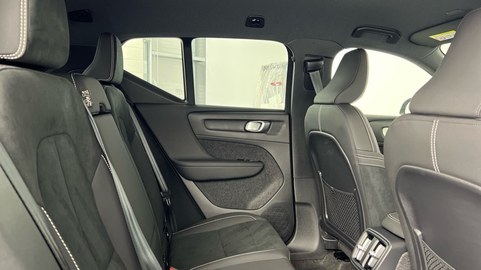 Volvo XC40 Black Edition Plus, B3 Mild Hybrid, WN75NKO Black #6