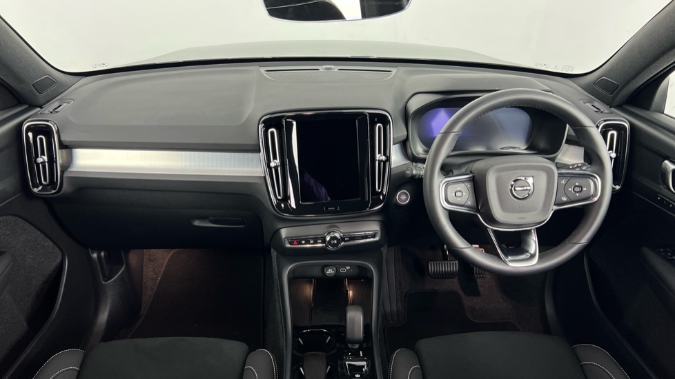 Volvo XC40 Black Edition Plus, B3 Mild Hybrid, WN75NKO Black #5