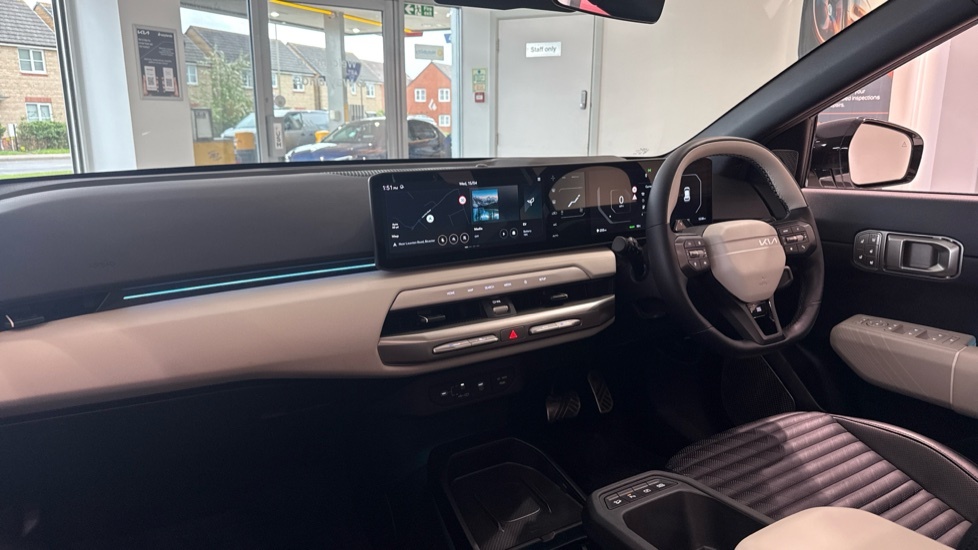 Kia EV4 150Kw Gt-line S 81Kwh OV75HZK White #3