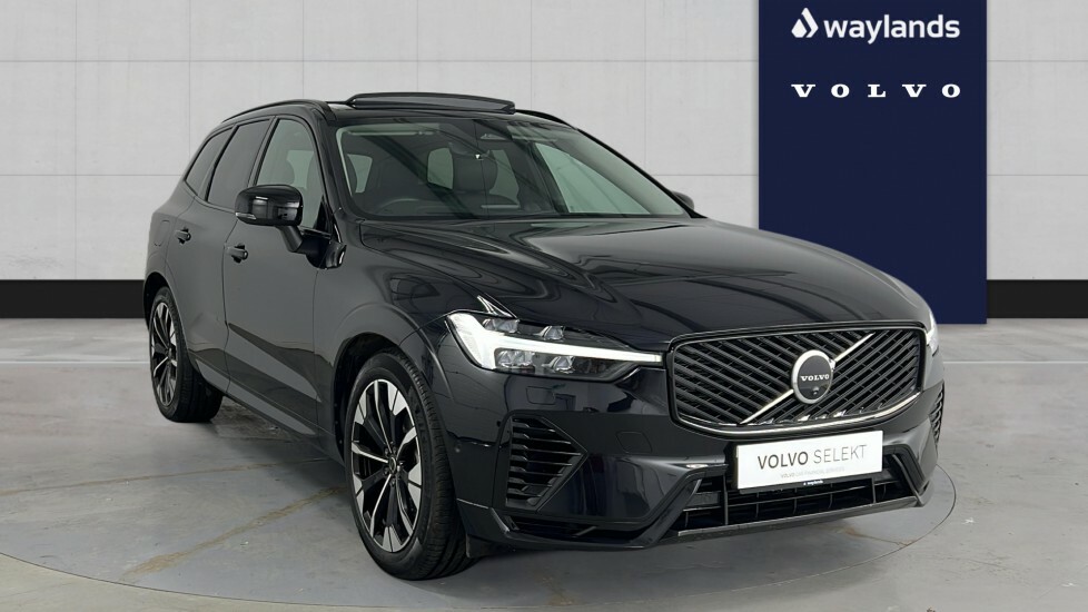 Volvo XC60 Ultra, T8 Awd Plug-in Hybrid, Dar Black