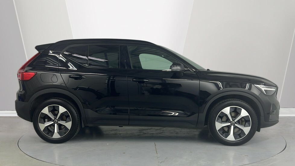 Volvo XC40 Ultimate, B4 Mild Hybrid, Dark Retractabl OU72KRK Black #3