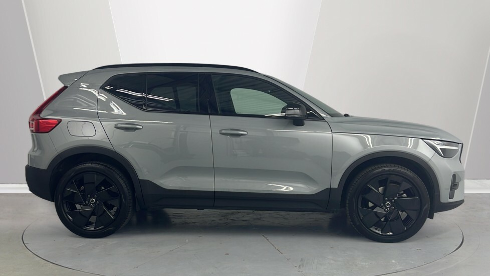 Volvo XC40 Black Edition Plus, B3 Mild Hybrid, WN75NYL Grey #3