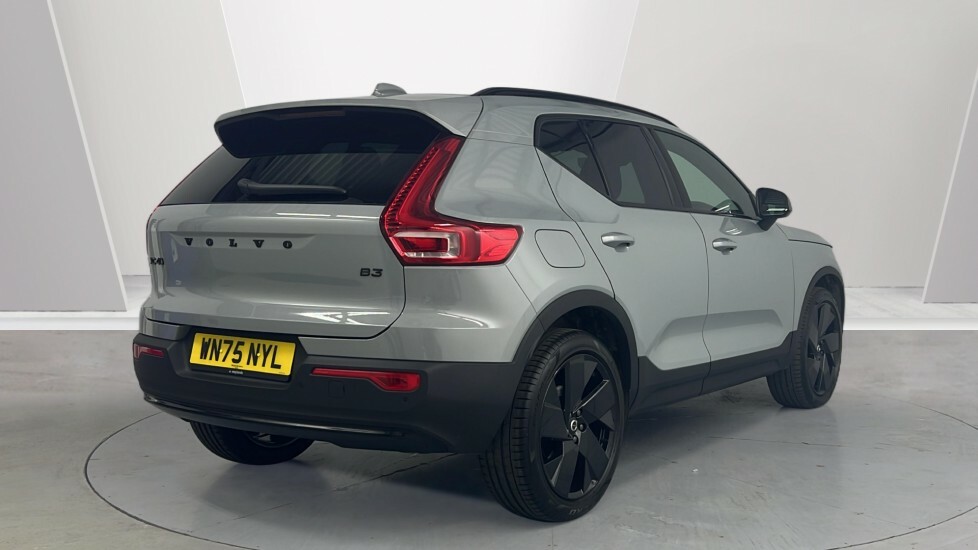 Volvo XC40 Black Edition Plus, B3 Mild Hybrid, WN75NYL Grey #2