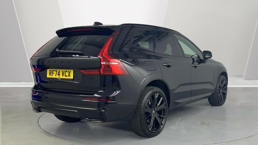 Volvo XC60 Black Edition Plus, B5 Awd Mild Hybrid, RF74VCX Black #2