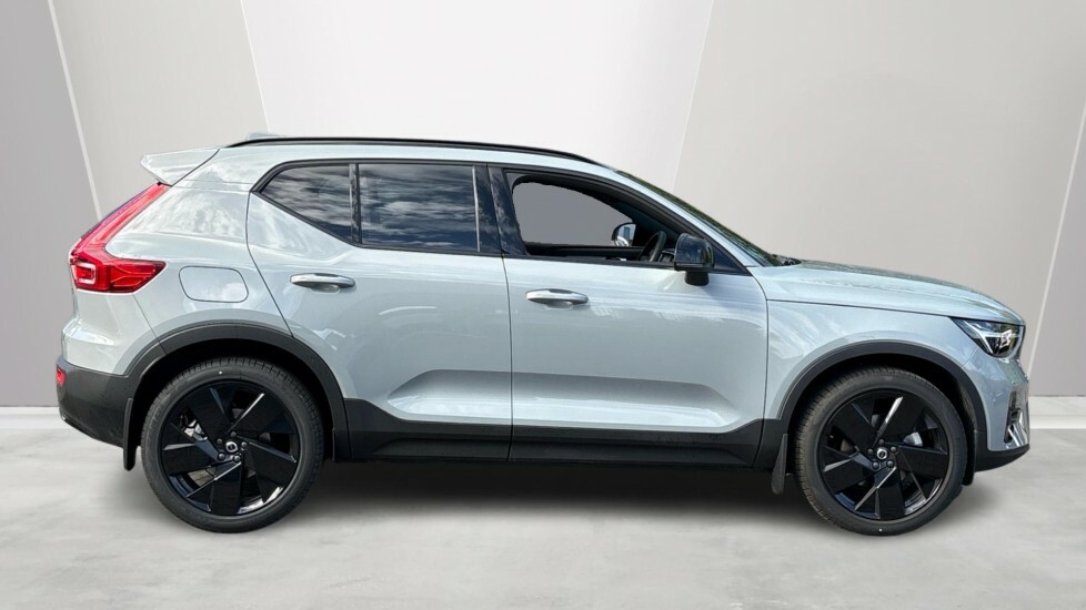 Volvo XC40 Black Edition Plus, B3 Mild Hybrid, OY26XHZ Grey #3