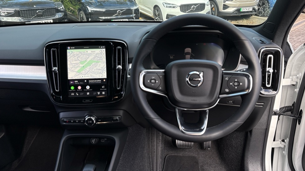 Volvo XC40 Black Edition Plus, B3 Mild Hybrid, OY26XJA White #5