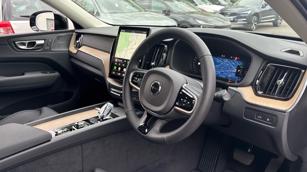 Volvo XC60 Plus, T6 Awd Plug-in Hybrid, Dark OV26SYA Grey #4