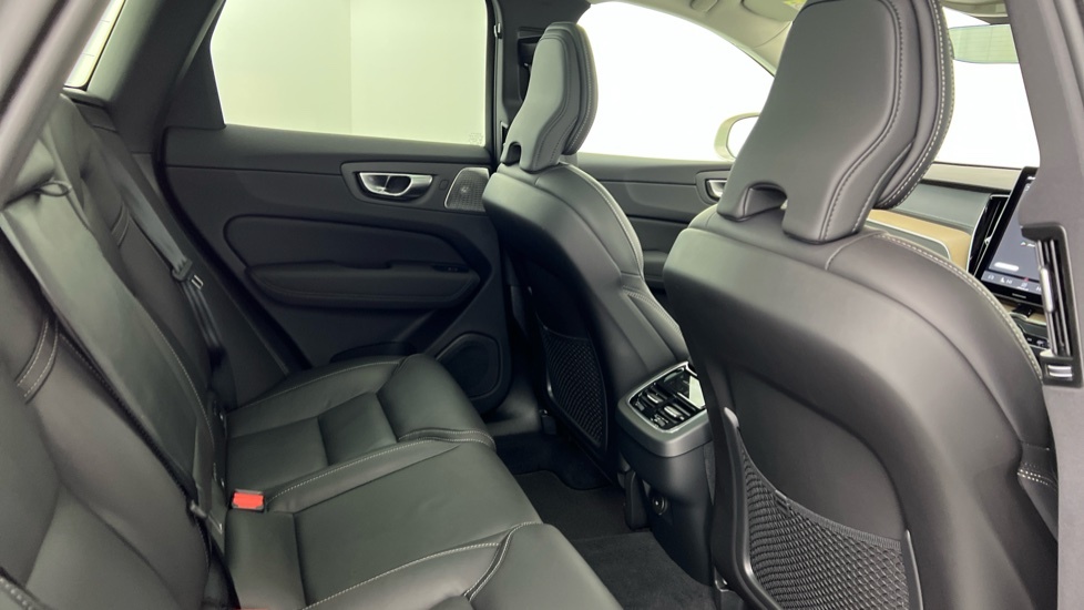 Volvo XC60 Ultra, B5 Awd Mild Hybrid, Bright OY75VBK Gold #6