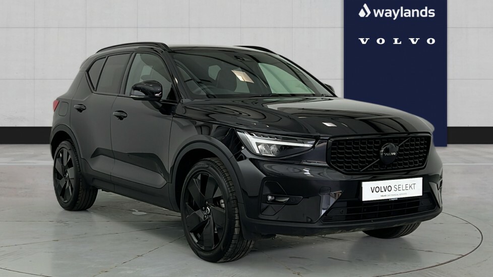 Volvo XC40 Black Edition Plus, B3 Mild Hybrid, Black