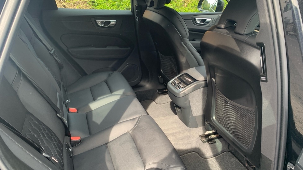 Volvo XC60 Plus, B5 Awd Mild Hybrid, Dark RO75MYZ Black #6