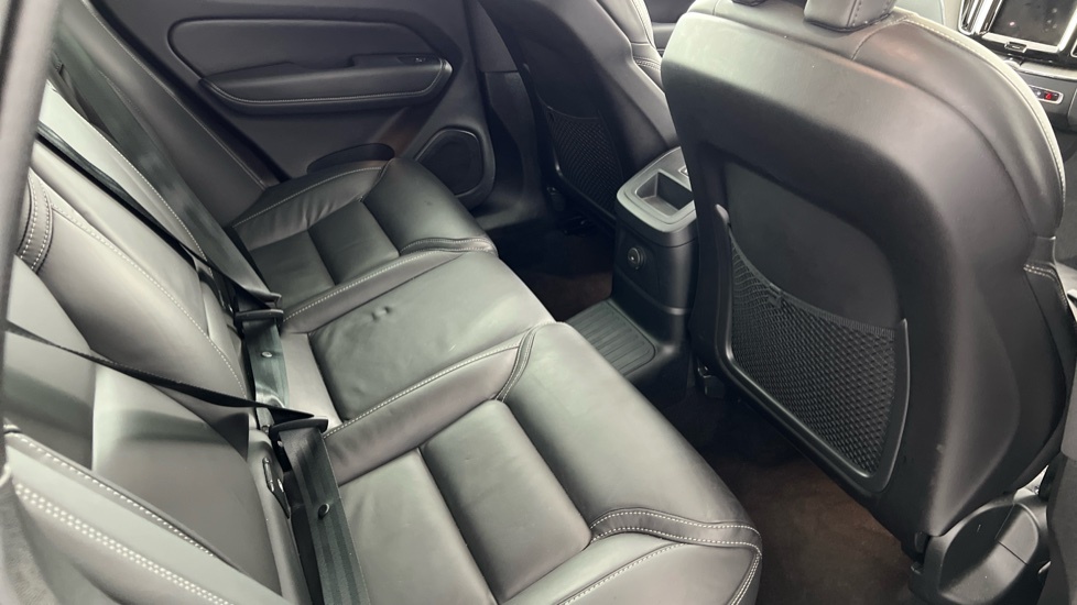 Volvo XC60 Ultra, T8 Awd Plug-in Hybrid, Bri RJ25JUC Silver #6