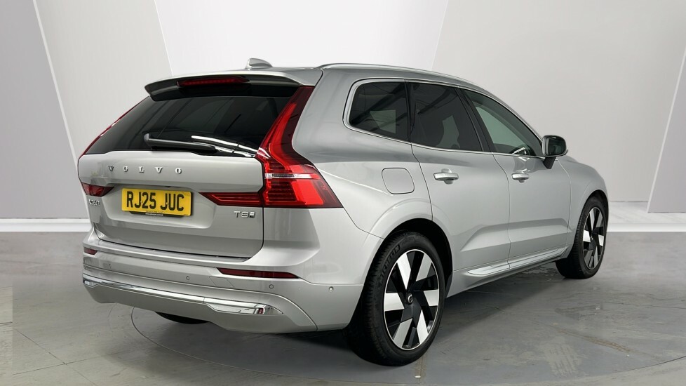 Volvo XC60 Ultra, T8 Awd Plug-in Hybrid, Bri RJ25JUC Silver #2
