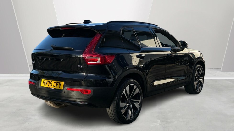 Volvo XC40 Ultra, B3 Mild Hybrid, Dark RV75CFY Black #2