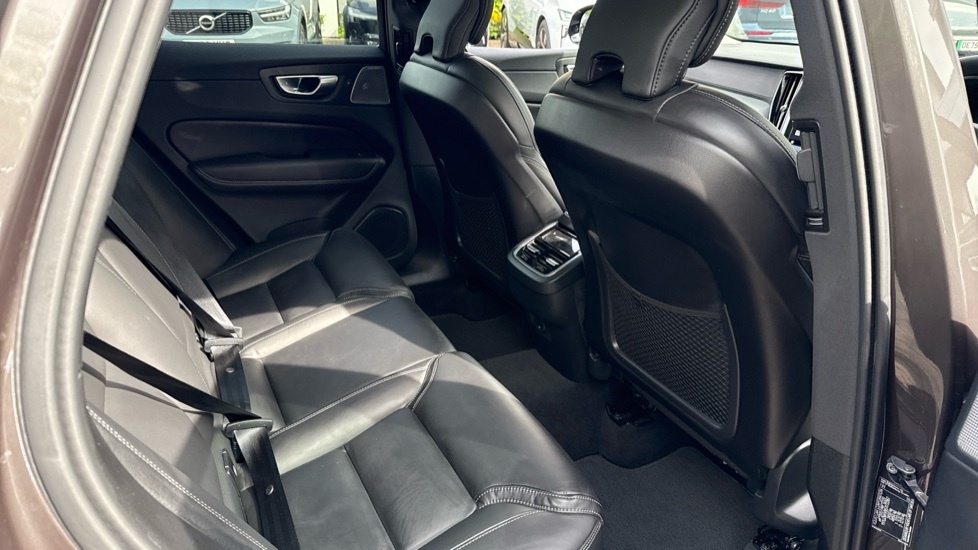 Volvo XC60 Ultra, B5 Awd Mild Hybrid, Dark RV25XWF Grey #6