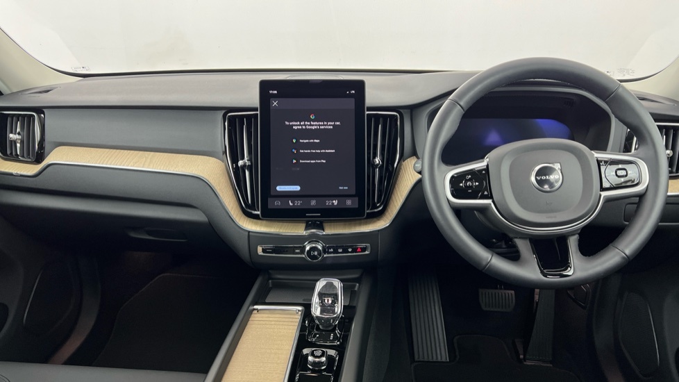 Volvo XC60 Plus, B5 Awd Mild Hybrid, Dark OV75LMK Black #5