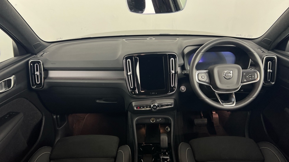 Volvo XC40 Black Edition Plus, B3 Mild Hybrid, RV25YYM Black #5