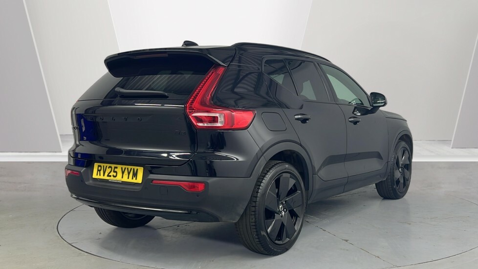 Volvo XC40 Black Edition Plus, B3 Mild Hybrid, RV25YYM Black #2