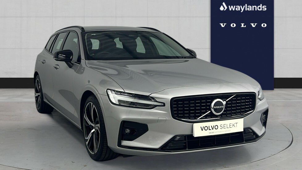 Volvo V60 Plus, B4 Mild Hybrid, Dark Blis, Heated S Silver