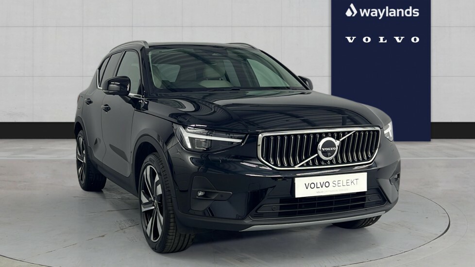 Volvo XC40 Ultra, B3 Mild Hybrid, Bright Black