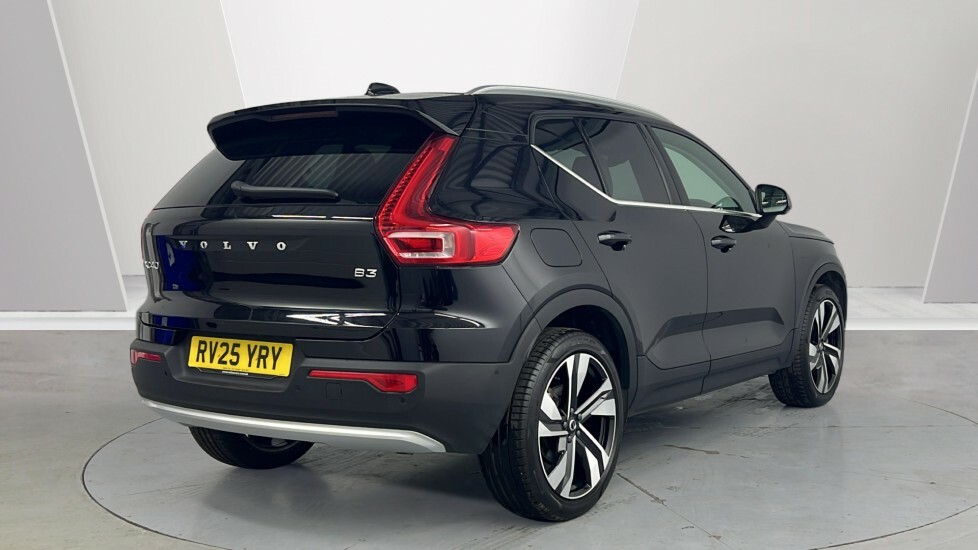 Volvo XC40 Ultra, B3 Mild Hybrid, Bright RV25YRY Black #2
