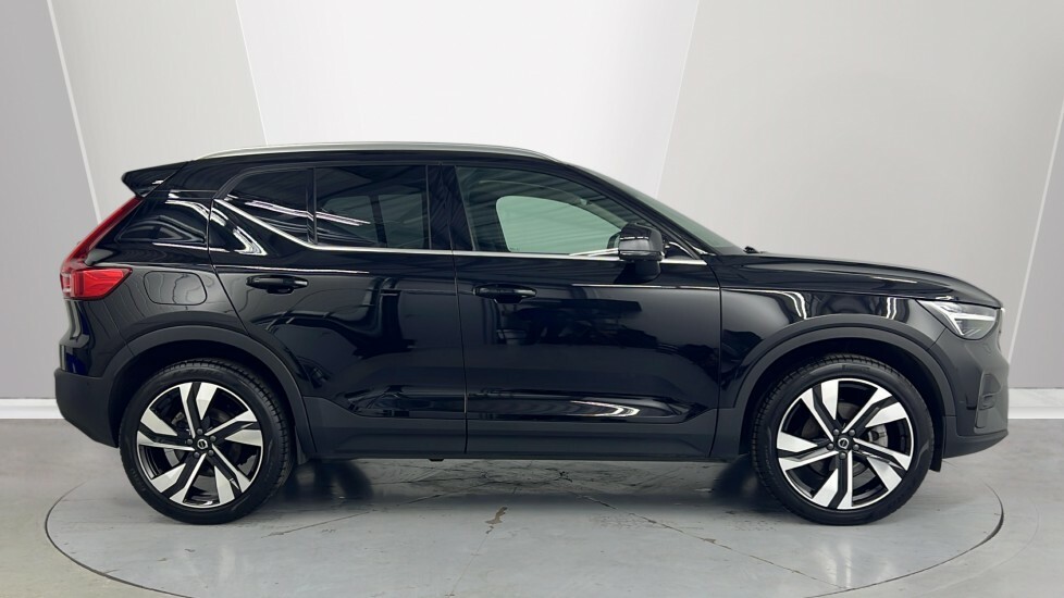 Volvo XC40 Ultra, B3 Mild Hybrid, Bright RV25YRY Black #3