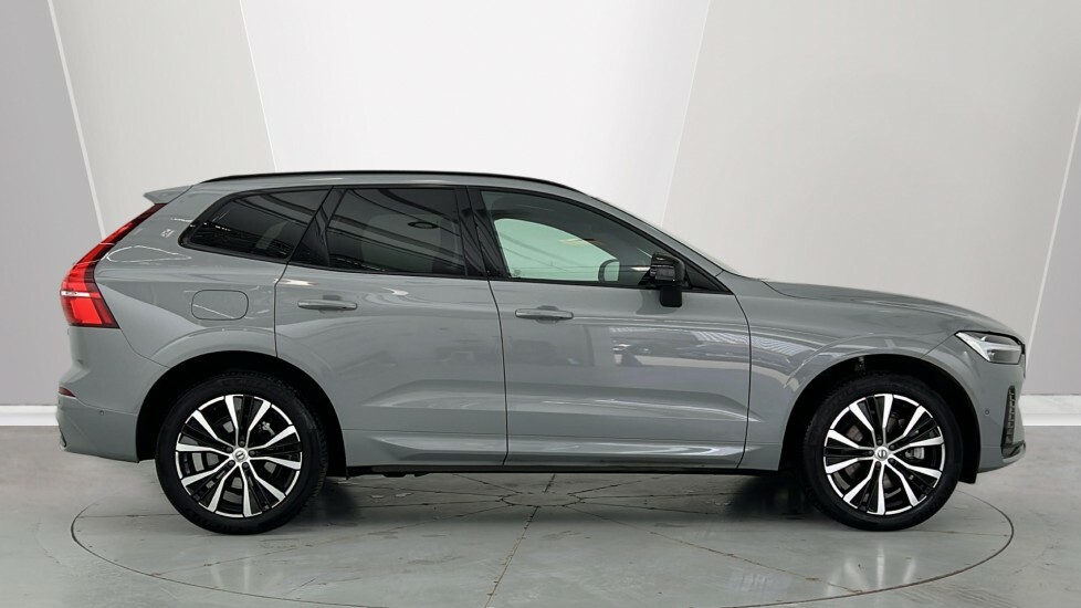 Volvo XC60 Plus, B5 Awd Mild Hybrid, Dark RV25SUH Grey #3