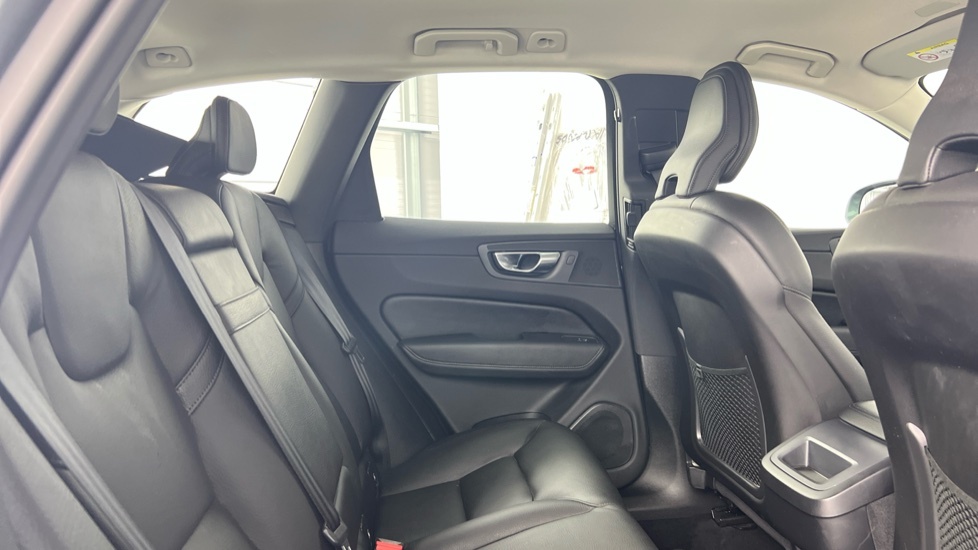 Volvo XC60 T5 Awd Momentum Grey #6