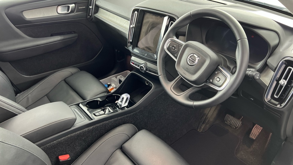 Volvo XC40 Ultra, B3 Mild Hybrid, Bright RV25WNM White #4