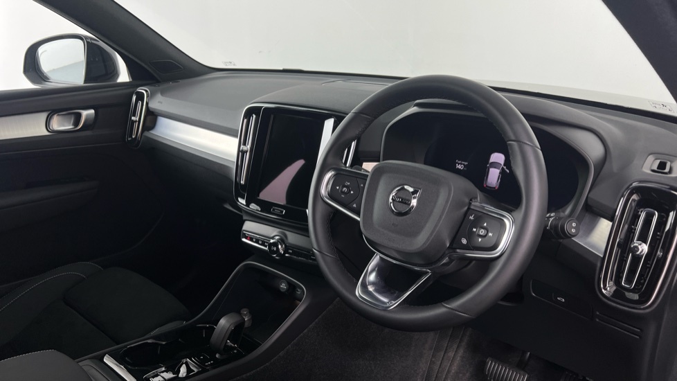 Volvo XC40 B3 Black Edition Plus, Mild Hybrid, WF75CUC Black #4