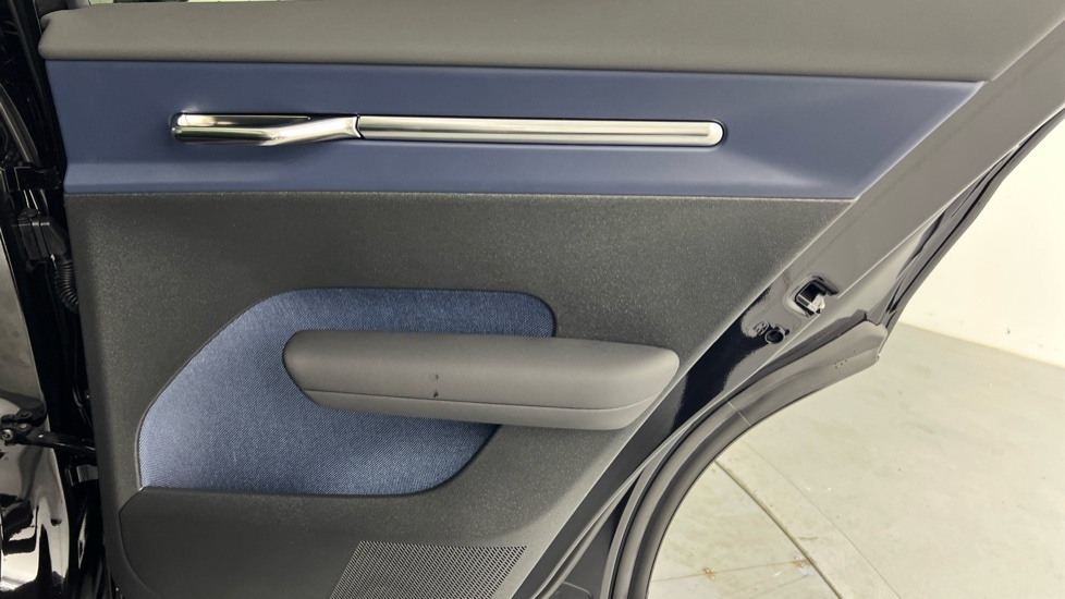 Volvo Estate Blue #57