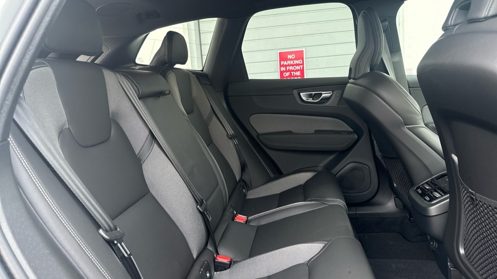 Volvo XC60 Black Edition Plus, B5 Awd Mild Hybrid, OV26CRZ Grey #6