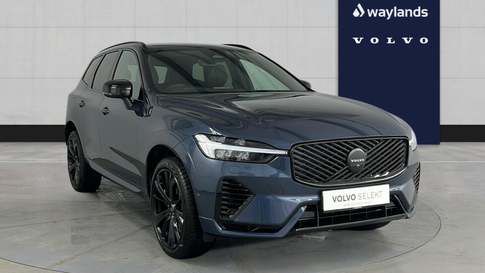 Volvo XC60 Black Edition Plus, T6 Awd Plug-in Hybrid, Electri Blue