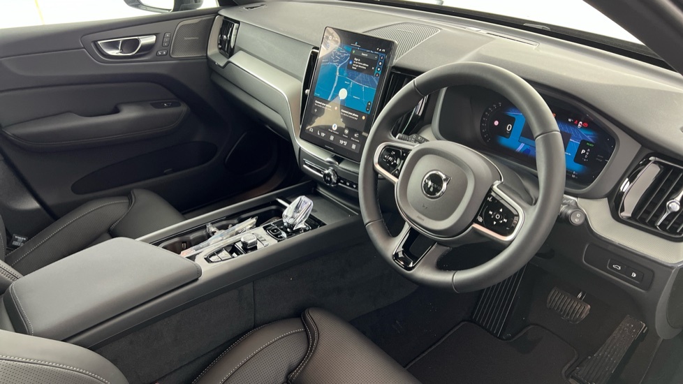 Volvo XC60 Black Edition Plus, T6 Awd Plug-in Hybrid, Electri WR26EOW Blue #4