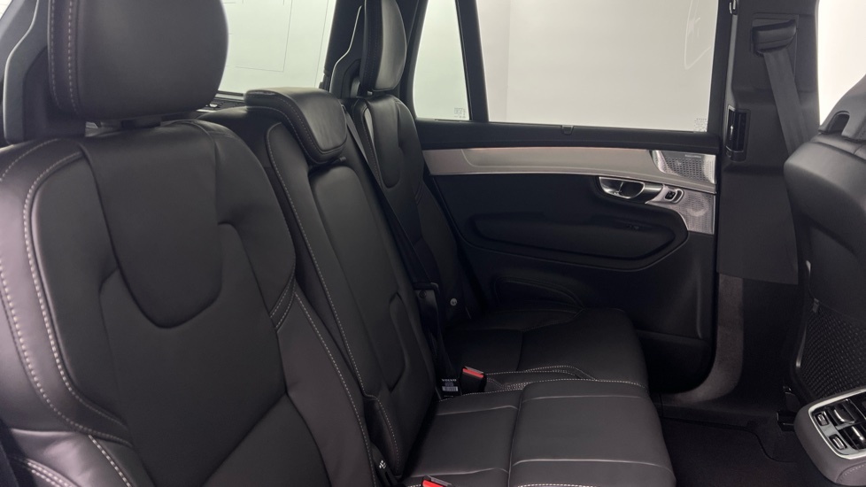 Volvo XC90 B5 Black Edition Ultra, Awd Mild Hybrid, White #6